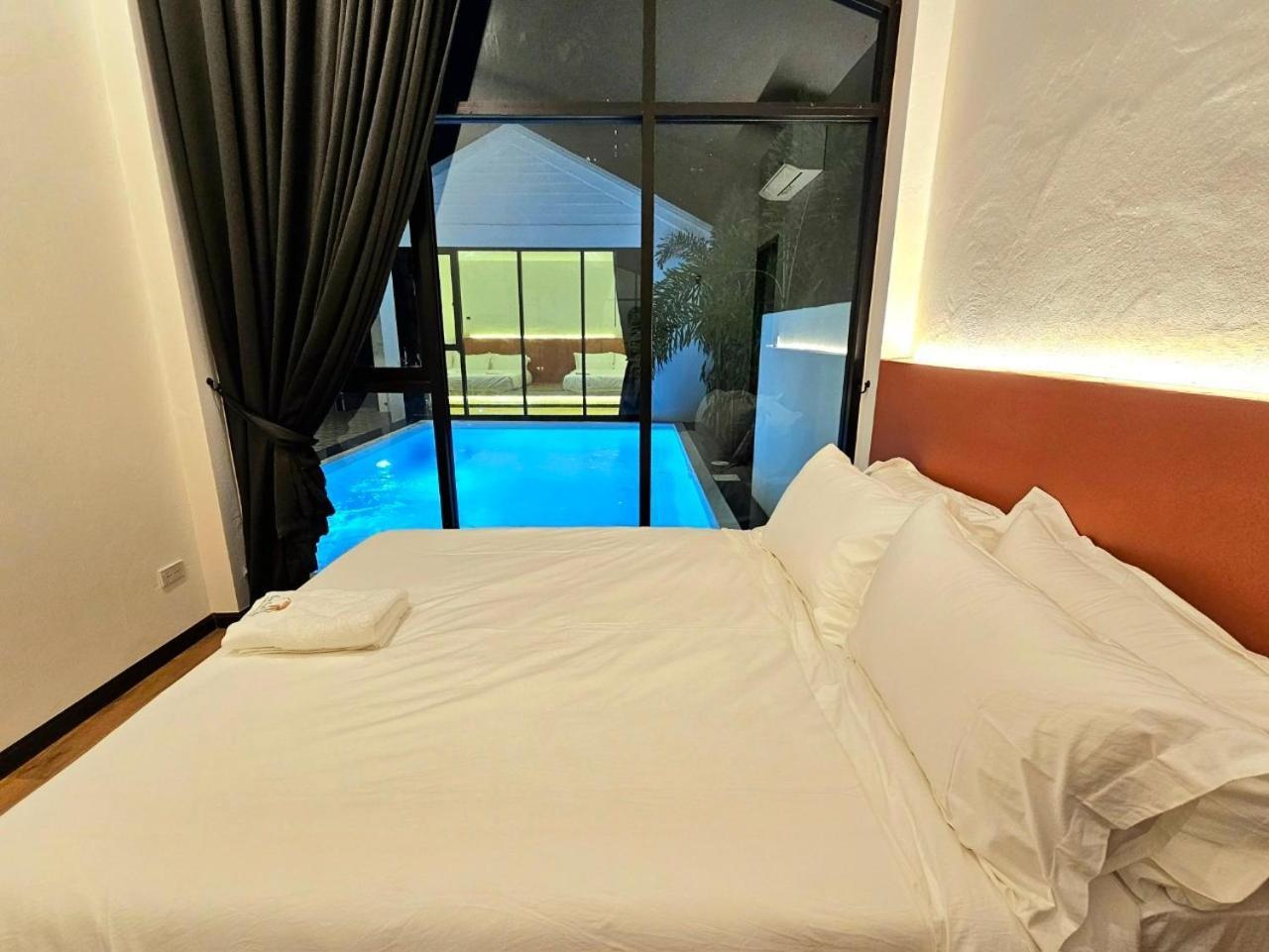 Madaguscar Private Pool Villa-Pattaya Pantai Jomtien Bagian luar foto
