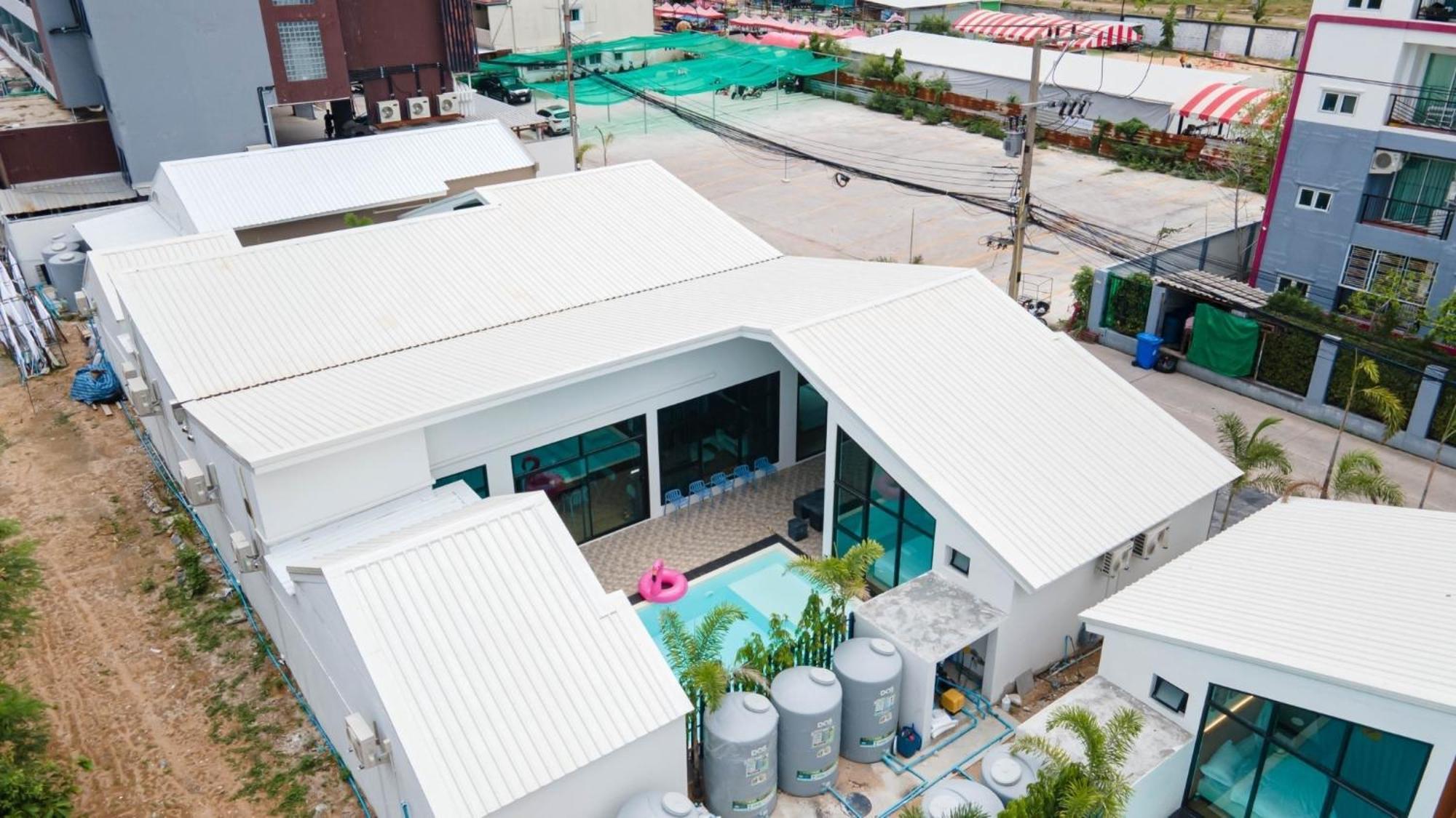 Madaguscar Private Pool Villa-Pattaya Pantai Jomtien Bagian luar foto