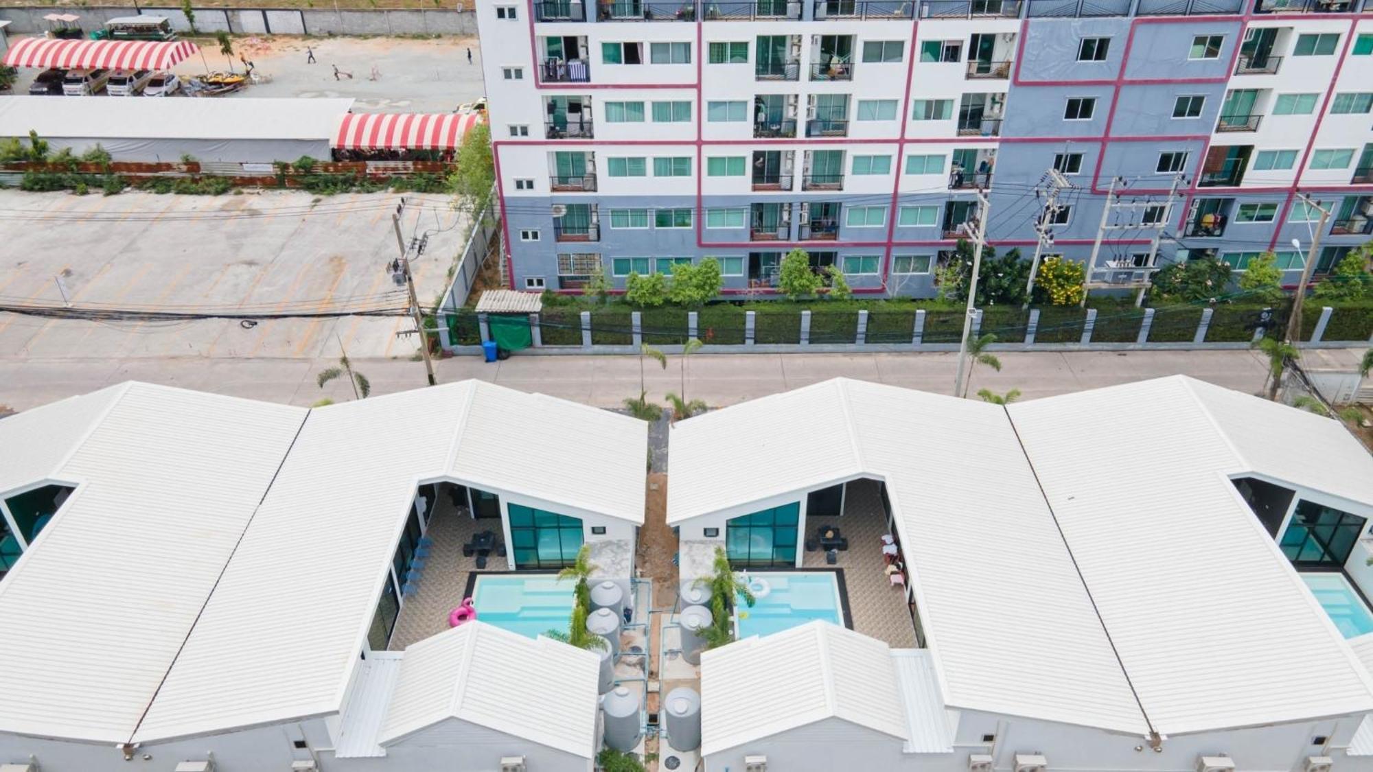 Madaguscar Private Pool Villa-Pattaya Pantai Jomtien Bagian luar foto
